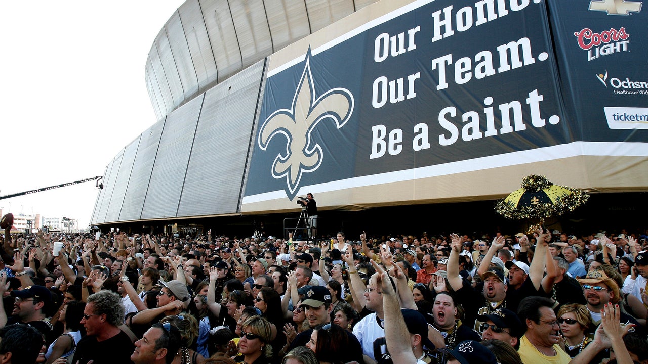 NFL At 100-AP Was There-Falcons-Saints 2006